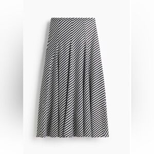 H & M NWT Striped Black and White Women's long Skirt